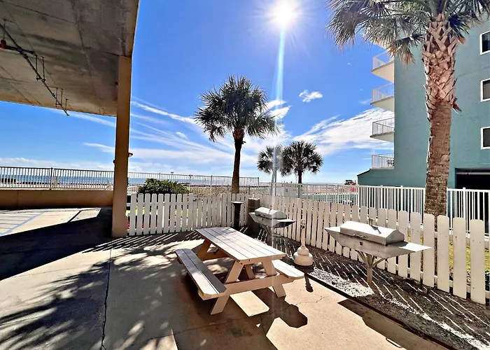 Crystal Shores West 707 Holiday home