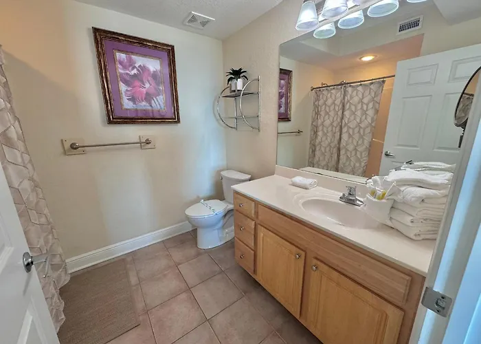 Holiday home Crystal Shores West 707